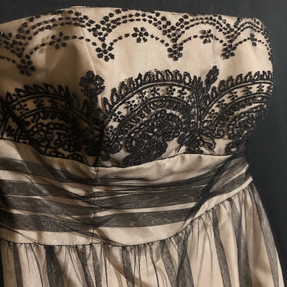 DAVID’S BRIDAL Strapless Dress Size 8